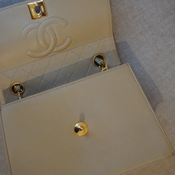 Chanel Quilted Trapezoid Flap - Picture 7 of 9